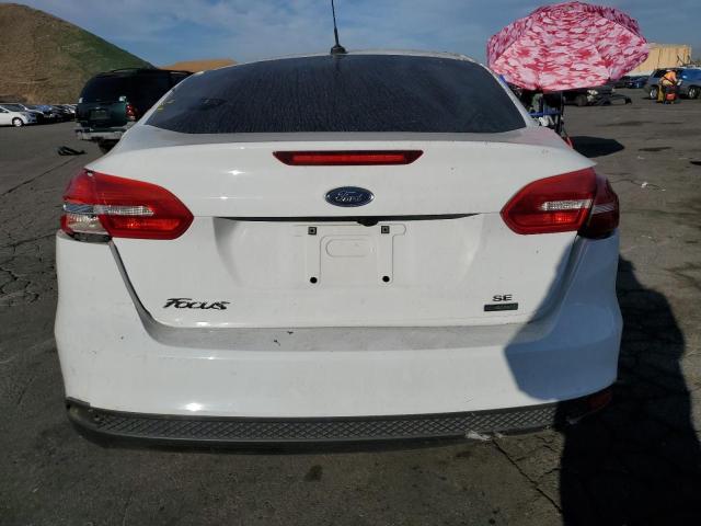 1FADP3FE5JL293580 - 2018 FORD FOCUS SE WHITE photo 6