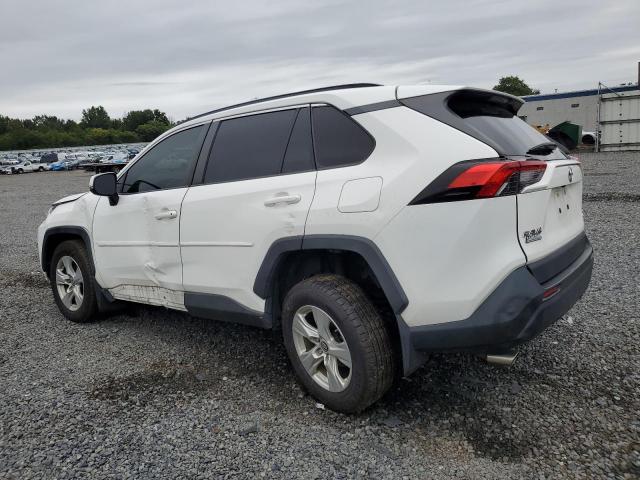 JTMP1RFV6KD037620 - 2019 TOYOTA RAV4 XLE Սպիտակ լուսանկար 2