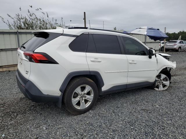JTMP1RFV6KD037620 - 2019 TOYOTA RAV4 XLE Սպիտակ լուսանկար 3