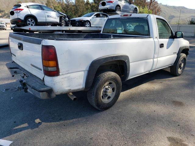 1GBGC24U42Z102256 - 2002 CHEVROLET SILVERADO C2500 WHITE photo 3