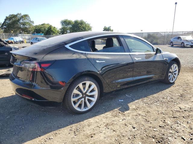 5YJ3E1EA6JF013313 - 2018 TESLA MODEL 3 BLACK photo 3