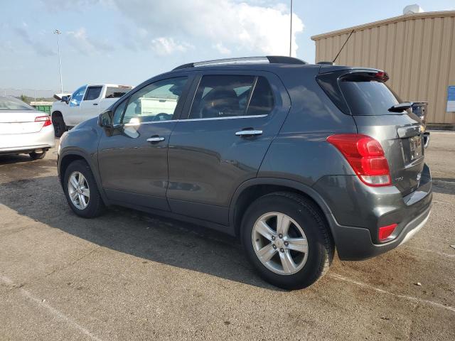 KL7CJLSB8JB585911 - 2018 CHEVROLET TRAX 1LT გრაფიტი ფოტო 2