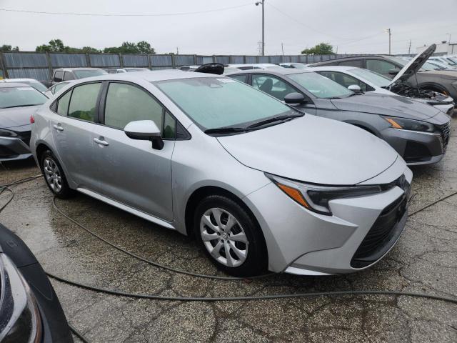 JTDBCMFE8RJ028808 - 2024 TOYOTA COROLLA LE SILVER photo 4