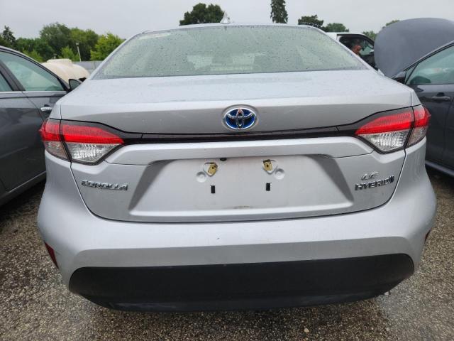 JTDBCMFE8RJ028808 - 2024 TOYOTA COROLLA LE SILVER photo 6