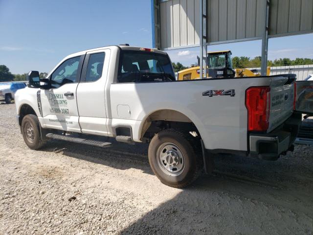 1FT7X2BA7REF73019 - 2024 FORD F250 SUPER DUTY WHITE photo 2