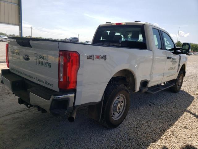 1FT7X2BA7REF73019 - 2024 FORD F250 SUPER DUTY WHITE photo 3