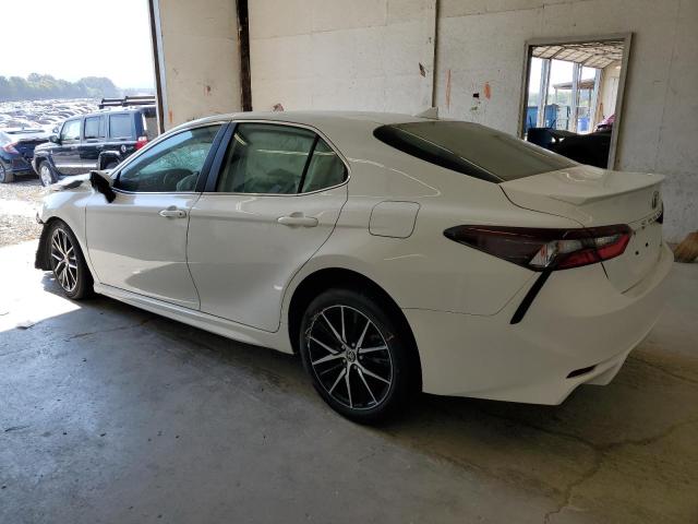 4T1G11AK7PU770292 - 2023 TOYOTA CAMRY SE NIGHT SHADE WHITE photo 2