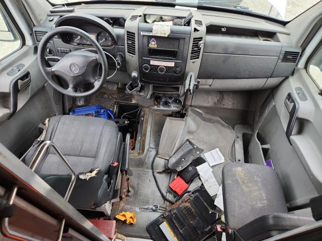 WD3PE8CB0B5584153 - 2011 MERCEDES-BENZ SPRINTER 2500 白色 照片 8