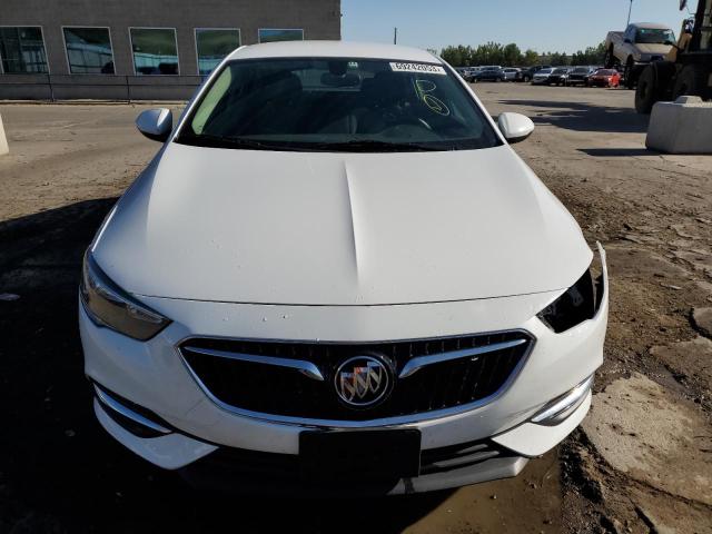 W04GL6SX0J1134385 - 2018 BUICK REGAL PREFERRED WHITE photo 5