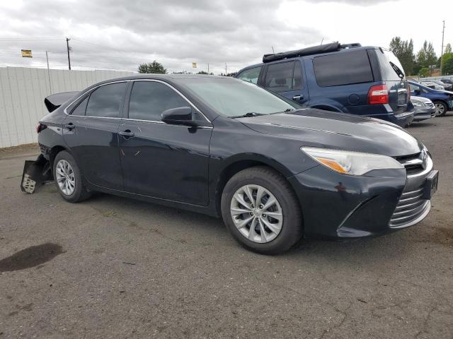 4T1BF1FK9HU379229 - 2017 TOYOTA CAMRY LE BLACK photo 4