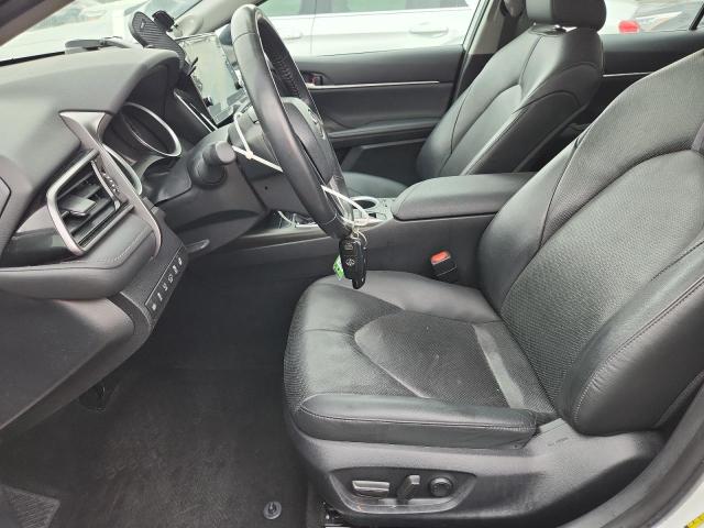 4T1F11BK0PU107995 - 2023 TOYOTA CAMRY XLE Weiß Foto 7