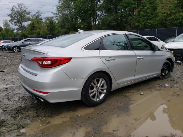 5NPE24AF2HH518765 - 2017 HYUNDAI SONATA SE SILVER photo 3