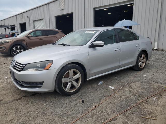 2013 VOLKSWAGEN PASSAT SE, 