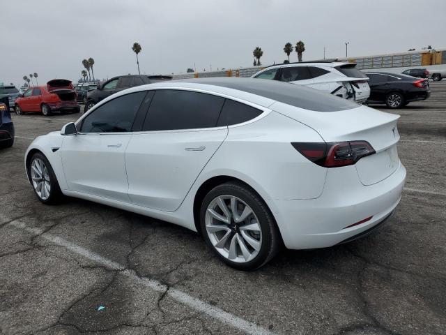 5YJ3E1EA5JF059120 - 2018 TESLA MODEL 3 WHITE photo 2