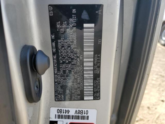 5TDZK23C07S042954 - 2007 TOYOTA SIENNA CE SILVER photo 13