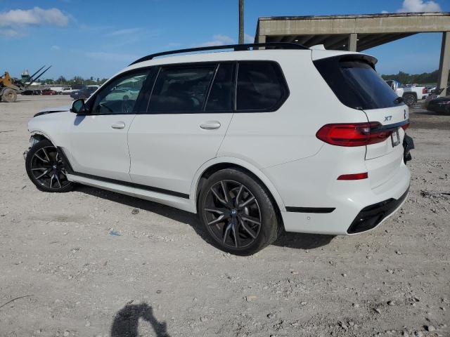 5UXCW2C0XN9K63620 - 2022 BMW X7 XDRIVE40I WHITE photo 2