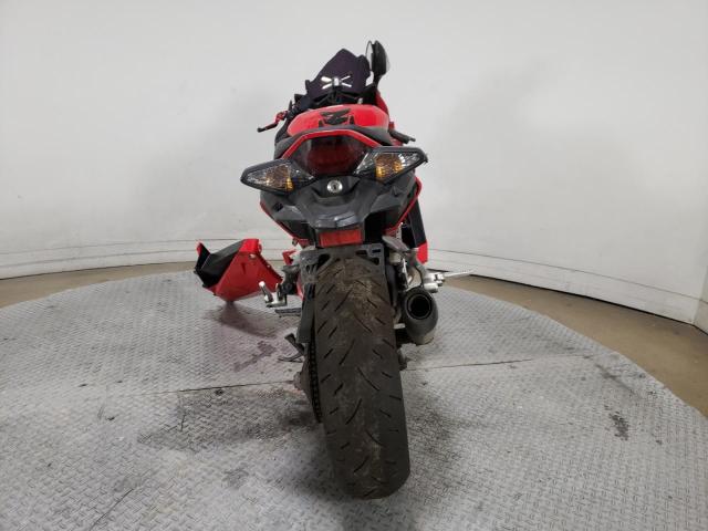 JH2RC7959EK000460 - 2014 HONDA VFR800 F RED photo 4