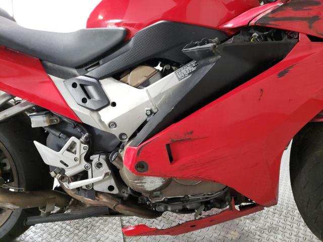 JH2RC7959EK000460 - 2014 HONDA VFR800 F RED photo 5