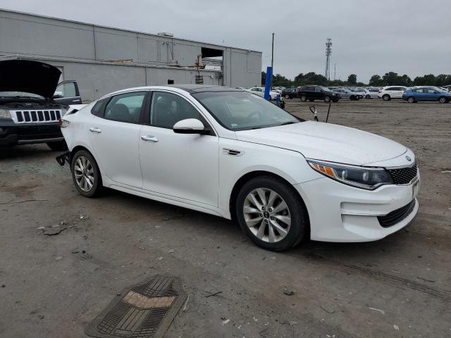 5XXGU4L34GG103950 - 2016 KIA OPTIMA EX Ақ фото 4