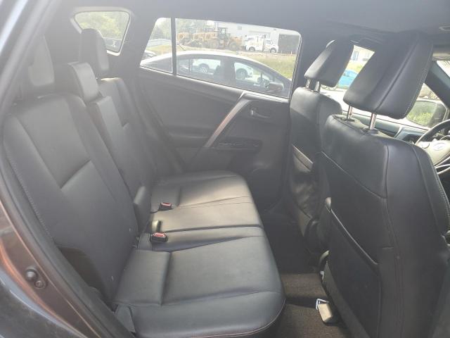 JTMJFREVXJJ210189 - 2018 TOYOTA RAV4 SE 灰色 照片 10
