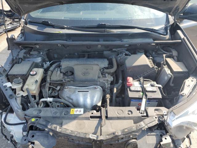 JTMJFREVXJJ210189 - 2018 TOYOTA RAV4 SE 灰色 照片 11
