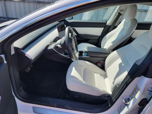 5YJ3E1EB2JF074943 - 2018 TESLA MODEL 3 白色 照片 7