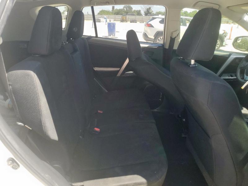 JTMZFREV5HJ111048 - 2017 TOYOTA RAV4 LE WHITE photo 11