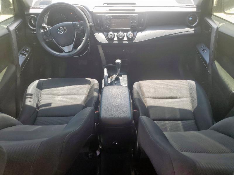 JTMZFREV5HJ111048 - 2017 TOYOTA RAV4 LE WHITE photo 8