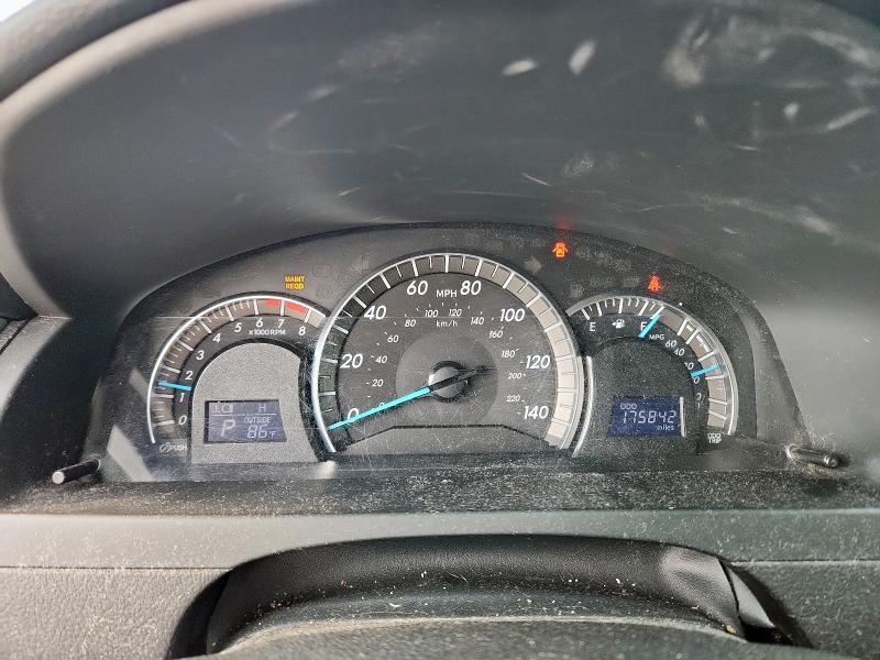 4T1BF1FK5CU623015 - 2012 TOYOTA CAMRY BASE RED photo 9