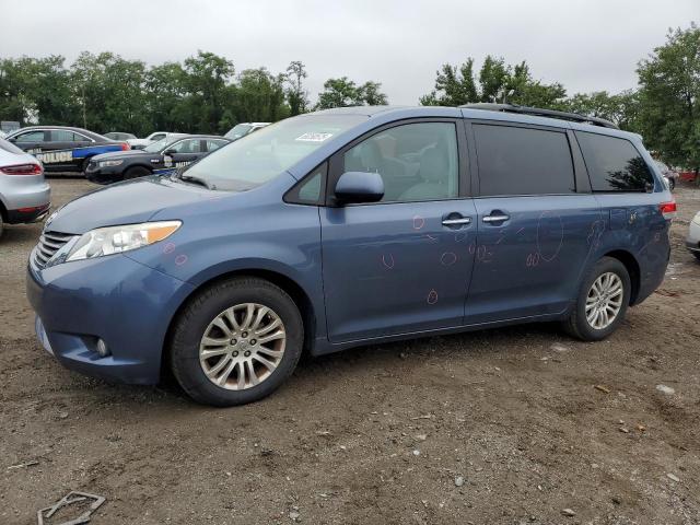 2014 TOYOTA SIENNA XLE, 