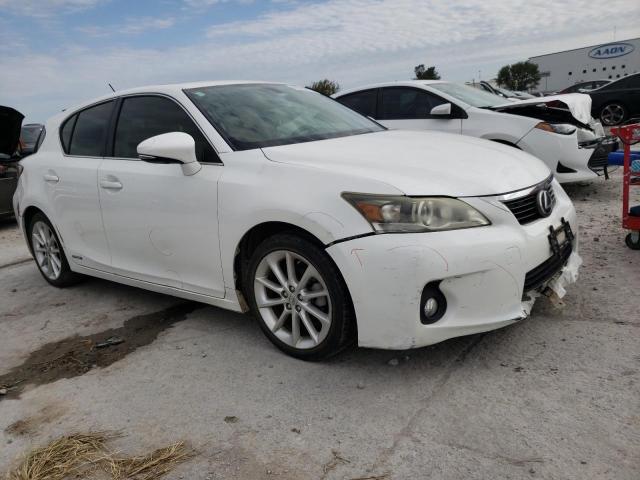 JTHKD5BH1B2027677 - 2011 LEXUS CT 200 WHITE photo 4