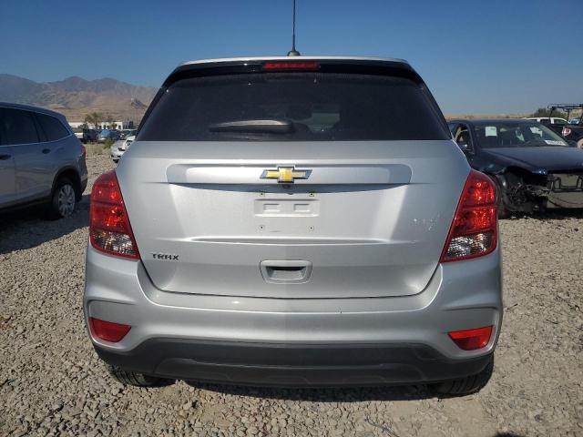 KL7CJKSB3MB303091 - 2021 CHEVROLET TRAX LS SILVER photo 6