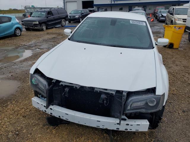 2C3CCABG2GH261130 - 2016 CHRYSLER 300 S WHITE photo 5