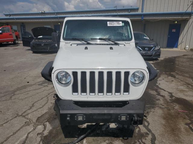 1C4HJXEN8LW278840 - 2020 JEEP WRANGLER U SAHARA WHITE photo 5
