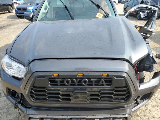 3TMCZ5AN7NM518461 - 2022 TOYOTA TACOMA DOUBLE CAB CHARCOAL photo 11