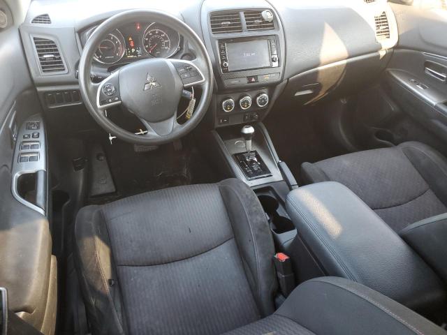 JA4AP3AU0KU010908 - 2019 MITSUBISHI OUTLANDER ES GRAY photo 8