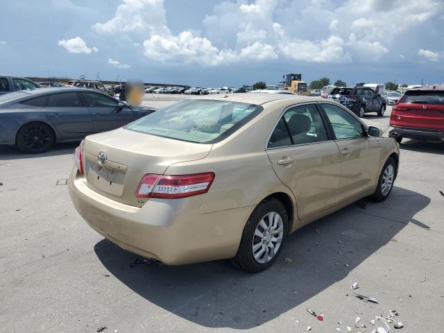 4T1BF3EK7BU703833 - 2011 TOYOTA CAMRY BASE Ոսկեգույն լուսանկար 3