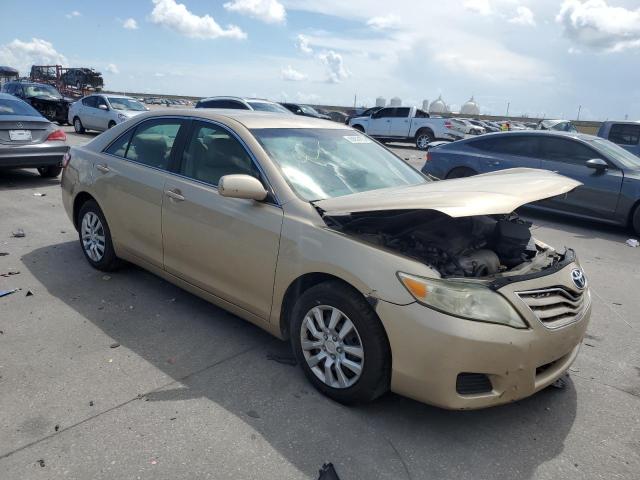 4T1BF3EK7BU703833 - 2011 TOYOTA CAMRY BASE Ոսկեգույն լուսանկար 4