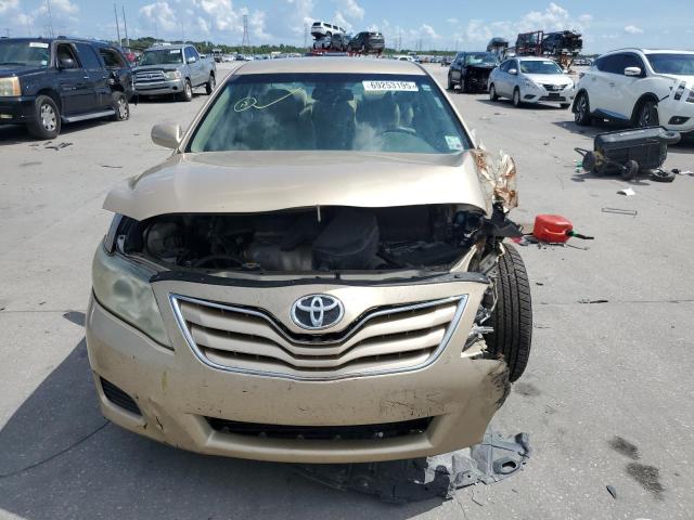 4T1BF3EK7BU703833 - 2011 TOYOTA CAMRY BASE Ոսկեգույն լուսանկար 5