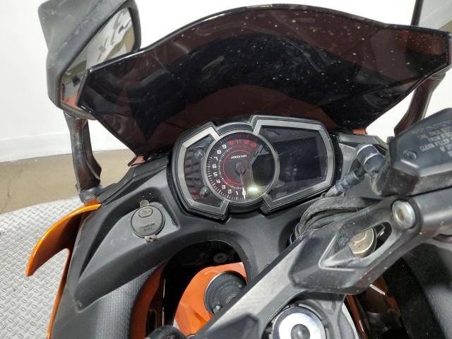 JKAEXEJ16HDA01788 - 2017 KAWASAKI EX650 J ნარინჯისფერი ფოტო 8