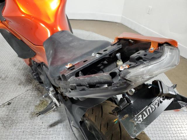 JKAEXEJ16HDA01788 - 2017 KAWASAKI EX650 J ნარინჯისფერი ფოტო 9