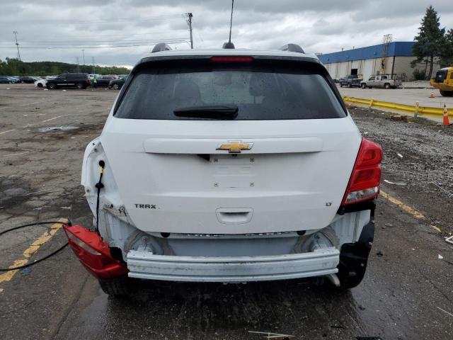 3GNCJLSB2KL326390 - 2019 CHEVROLET TRAX 1LT WHITE photo 6