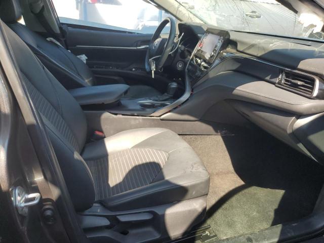 4T1G11AK2NU037077 - 2022 TOYOTA CAMRY SE ნაცრისფერი ფოტო 7