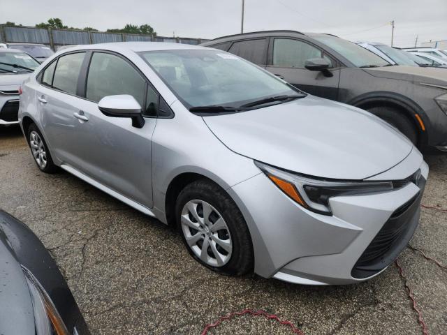 JTDBCMFE5RJ028541 - 2024 TOYOTA COROLLA LE SILVER photo 4