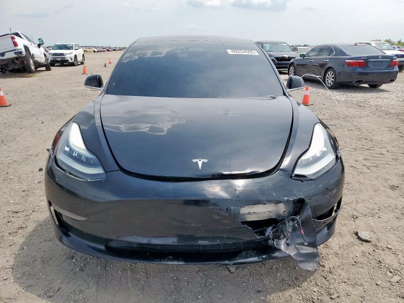 5YJ3E1EA3KF412441 - 2019 TESLA MODEL 3 أسود صورة 5