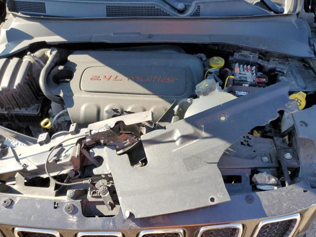 3C4NJDBB8HT651948 - 2017 JEEP COMPASS LATITUDE Graphit Foto 12