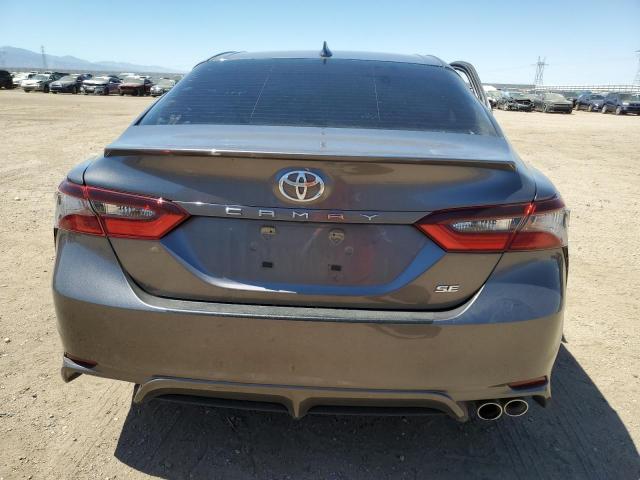 4T1T11AK3NU041511 - 2022 TOYOTA CAMRY SE GRAY photo 6