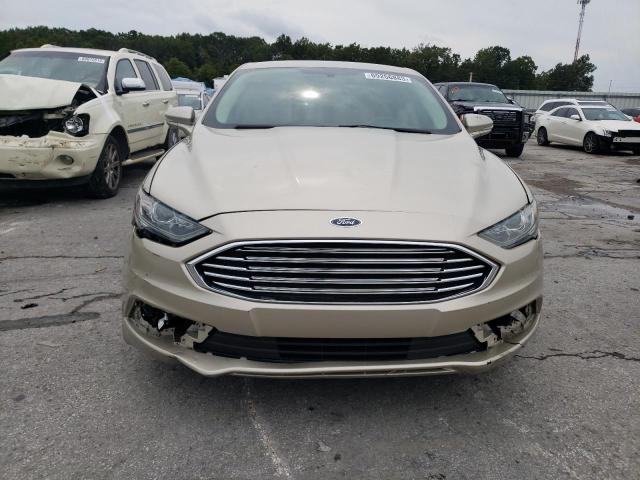 3FA6P0H75HR186840 - 2017 FORD FUSION SE GOLD photo 5