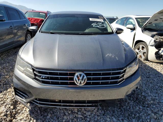 1VWDT7A32HC025449 - 2017 VOLKSWAGEN PASSAT R-LINE Boz foto 5