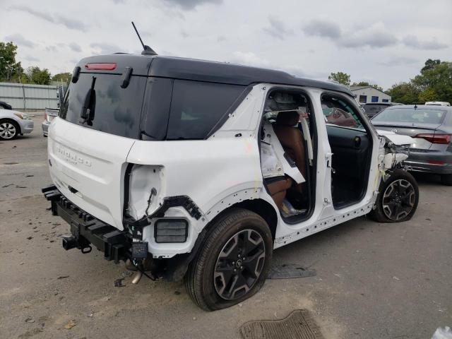 3FMCR9C69NRD67389 - 2022 FORD BRONCO SPO OUTER BANKS WHITE photo 3